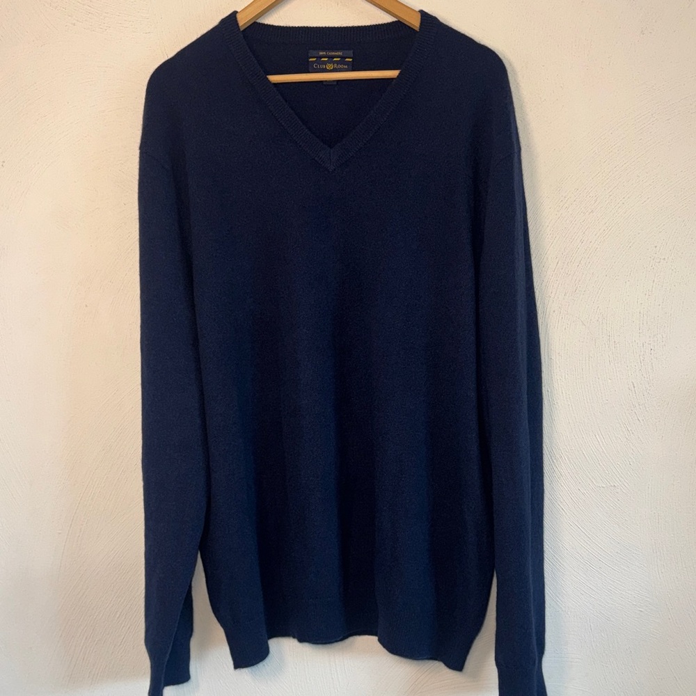 Club Room Men's Deep Blue V-Neck Cashmere Sweater
